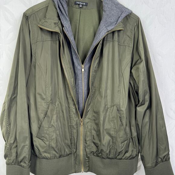 Torrid Nylon Jersey Bomber Olive  Jacket Size 2X - Picture 5 of 10